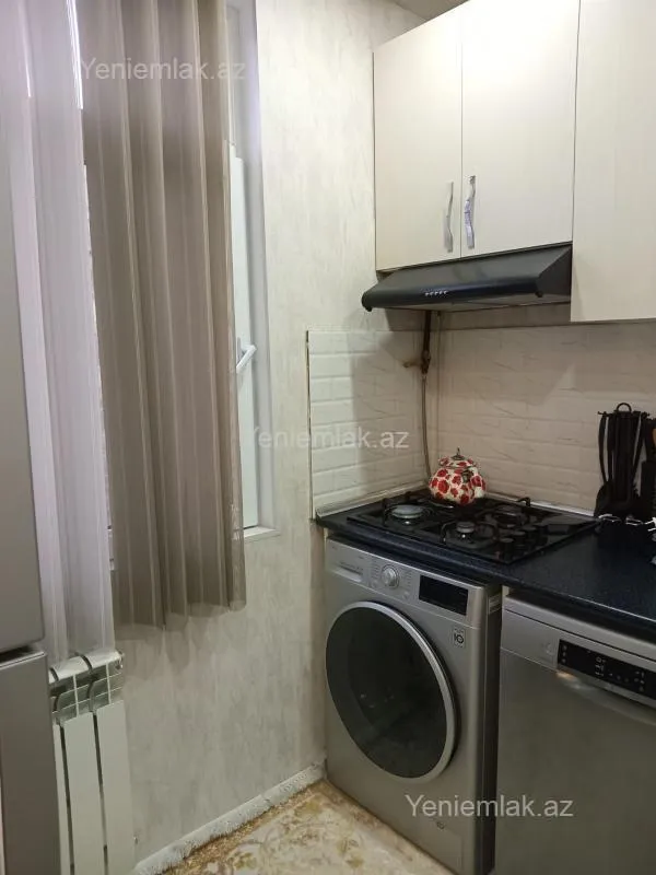 Satılır 2 otaqlı köhnə tikili 60 m²