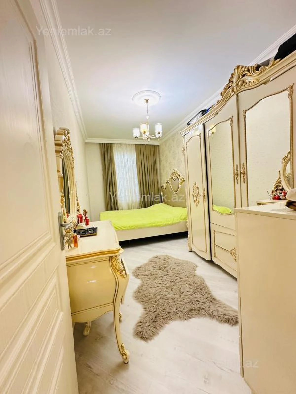 Satılır 2 otaqlı köhnə tikili 60 m²