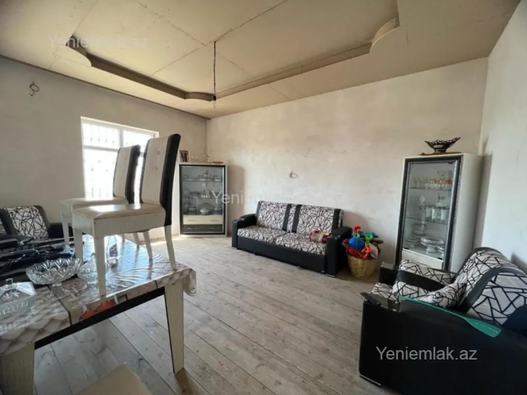Satılır 3 otaqlı həyət evi 150 m²