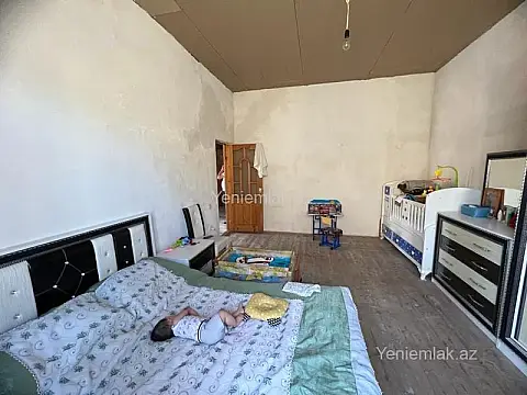 Satılır 3 otaqlı həyət evi 150 m²