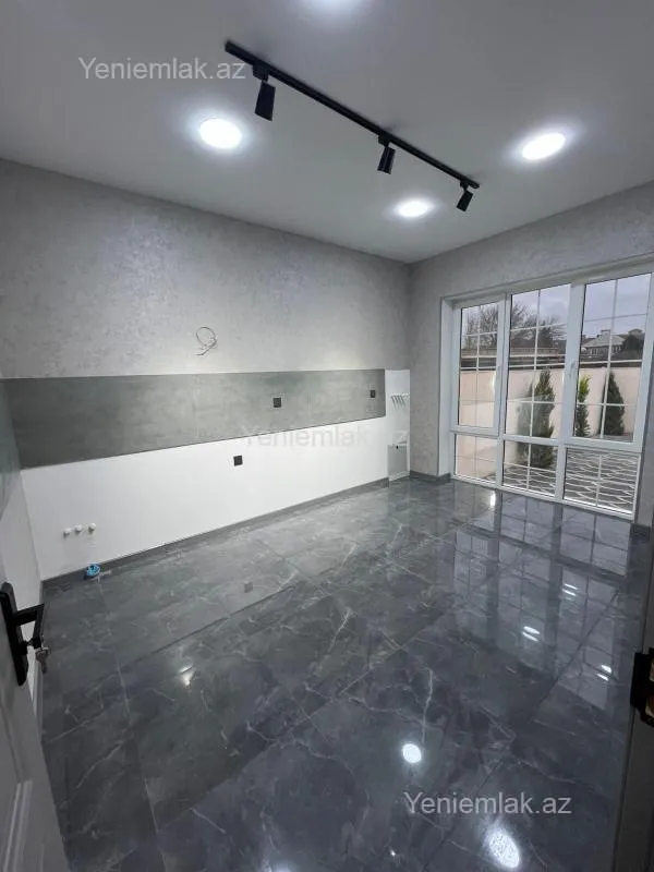 Satılır 4 otaqlı həyət evi 120 m²