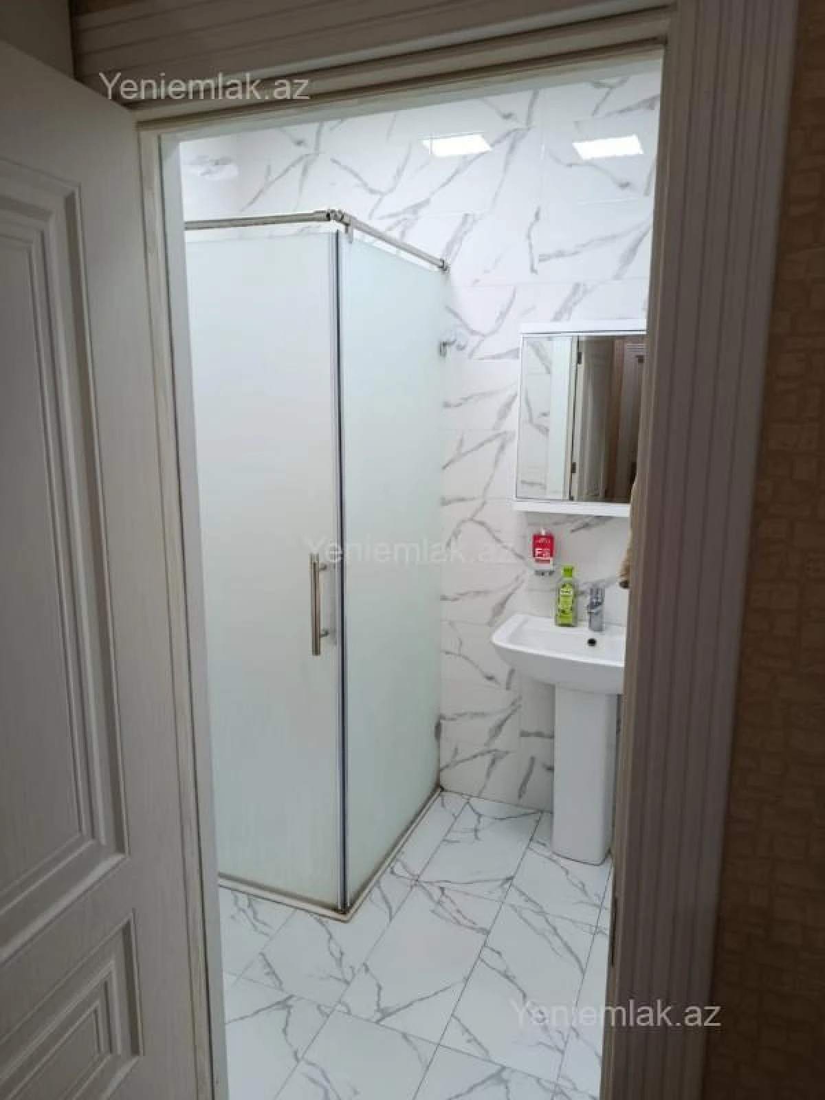 Satılır 2 otaqlı yeni tikili 80 m²