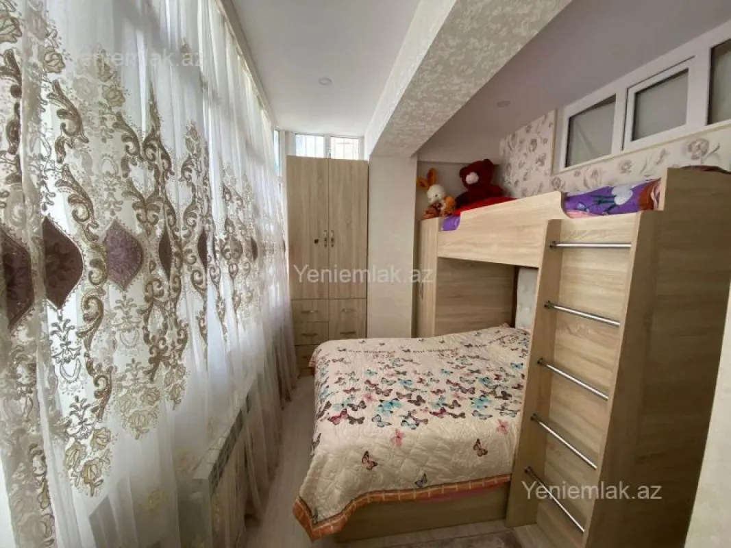 Satılır 3 otaqlı yeni tikili 75 m²