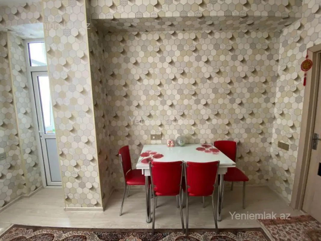 Satılır 3 otaqlı yeni tikili 75 m²