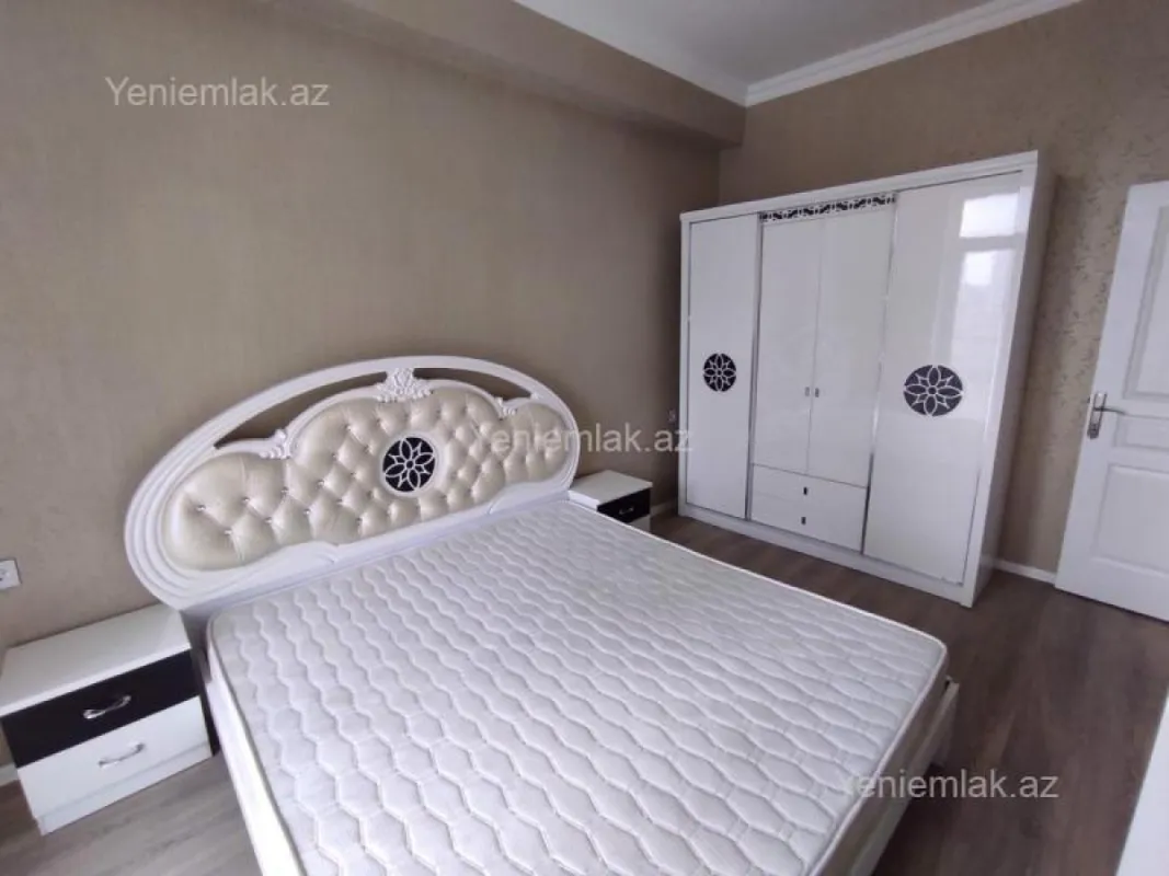 Satılır 3 otaqlı yeni tikili 90 m²