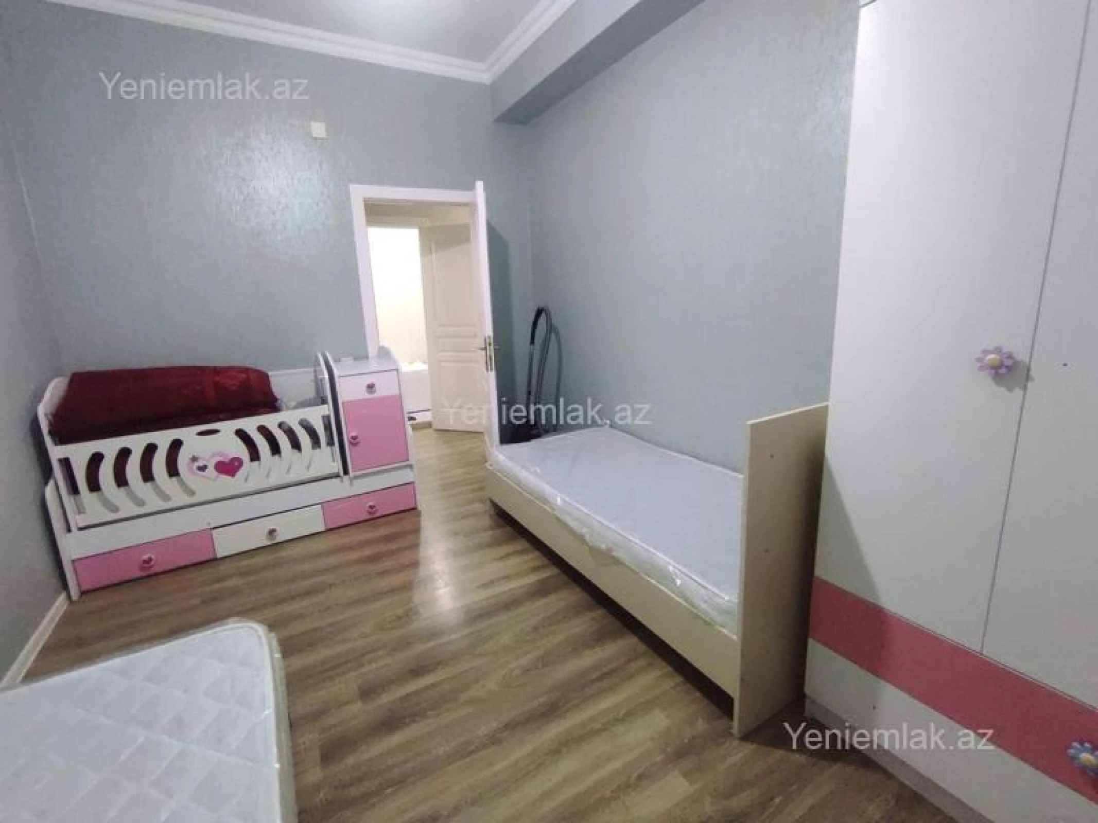 Satılır 3 otaqlı yeni tikili 90 m²