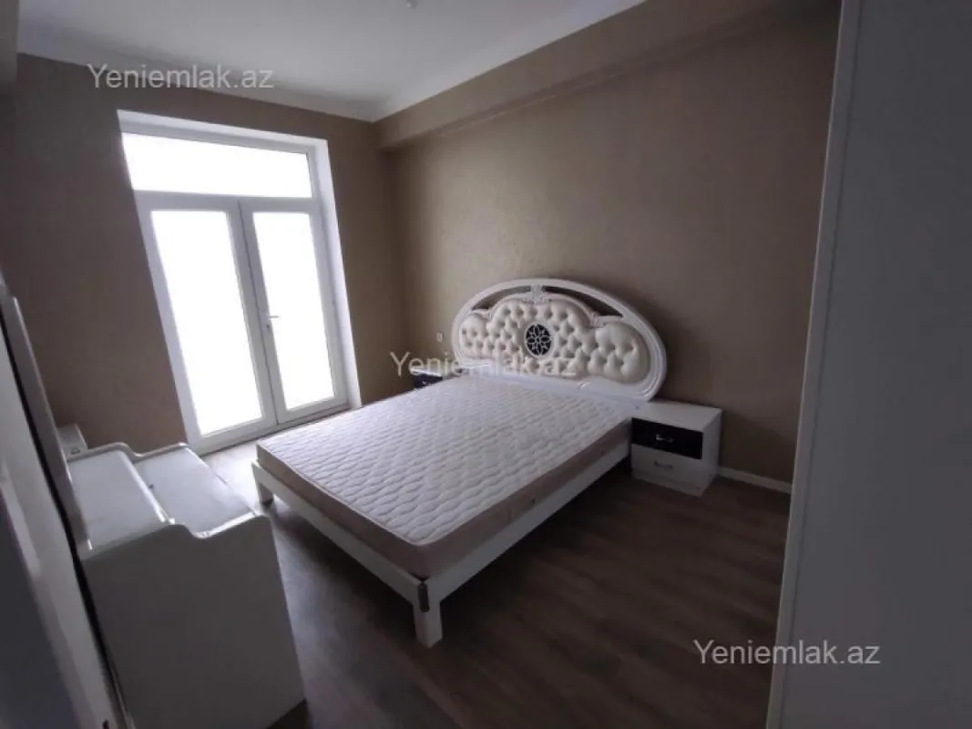 Satılır 3 otaqlı yeni tikili 90 m²