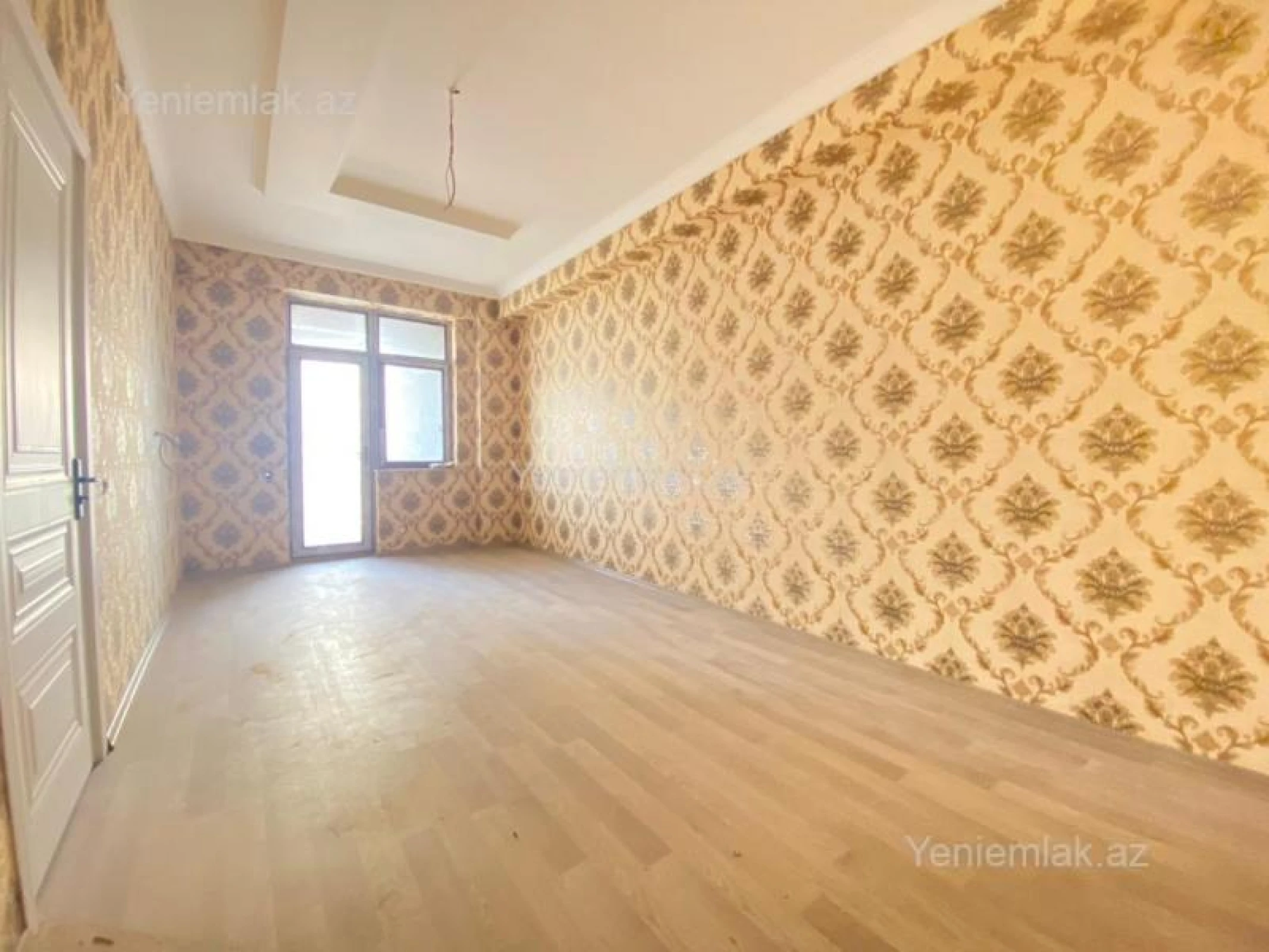 Satılır 3 otaqlı yeni tikili 107.7 m²