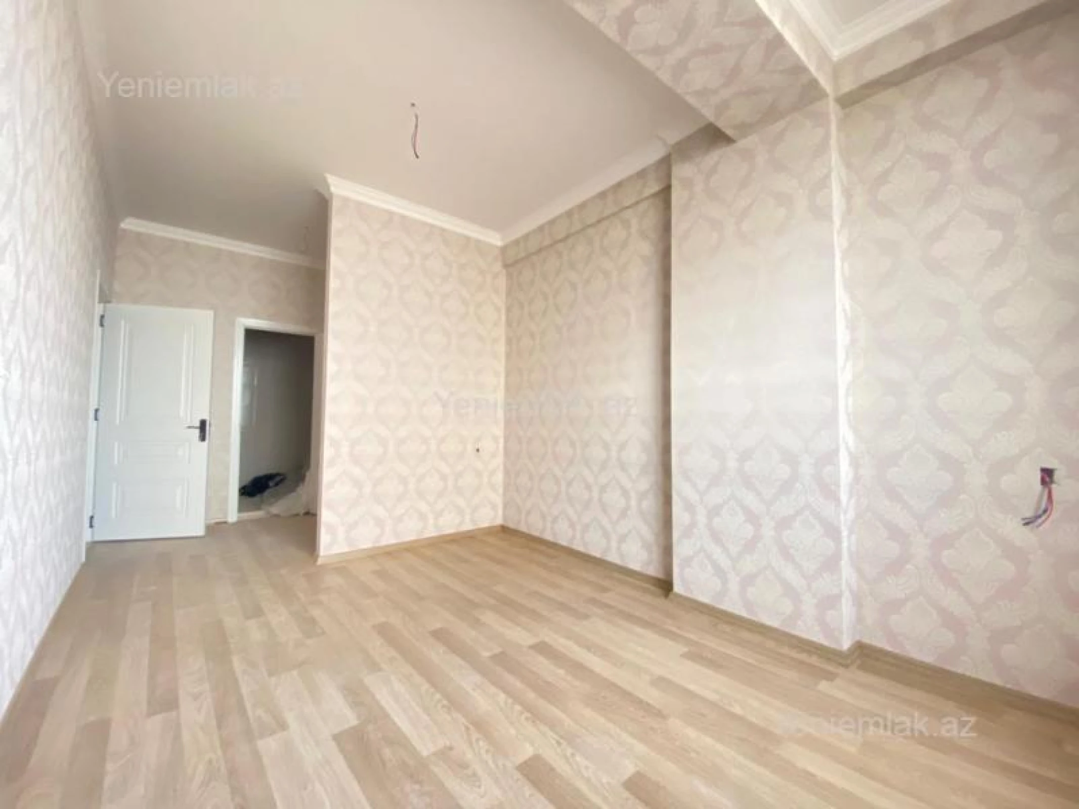 Satılır 3 otaqlı yeni tikili 107.7 m²