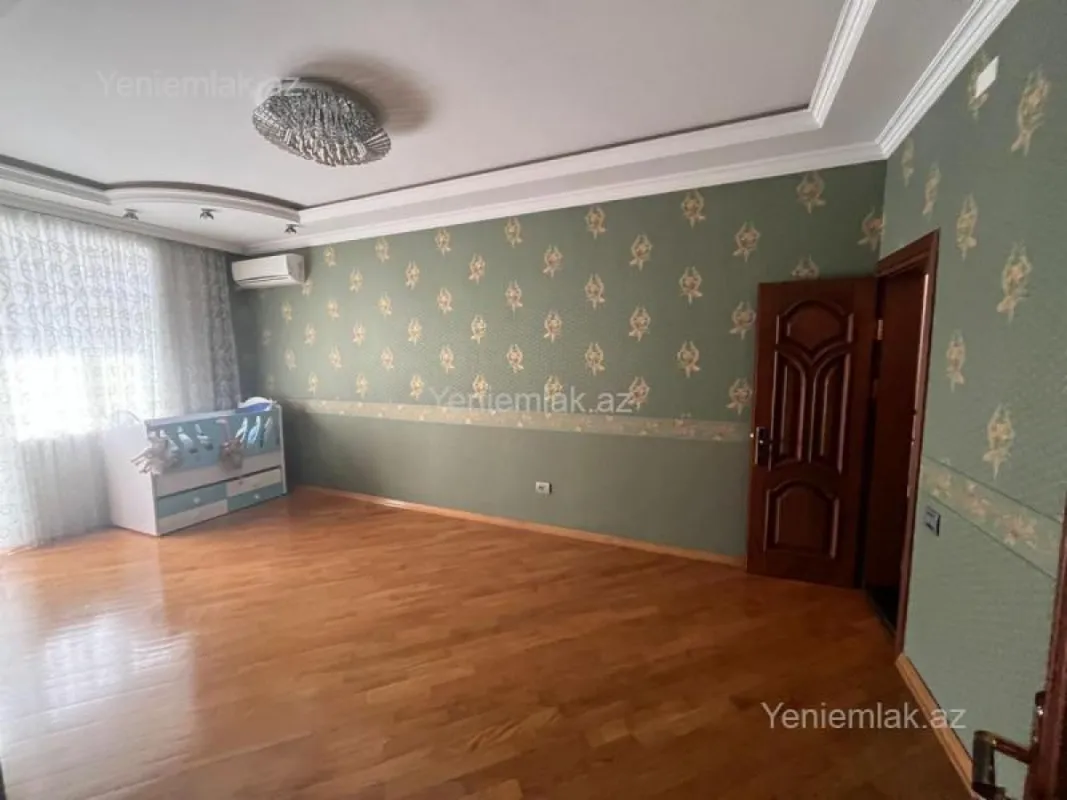 Satılır 4 otaqlı yeni tikili 215 m²