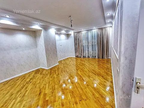 Satılır 4 otaqlı yeni tikili 180 m²