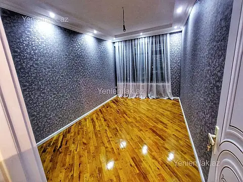Satılır 4 otaqlı yeni tikili 180 m²