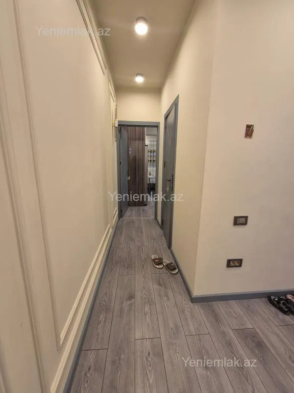 Satılır 2 otaqlı köhnə tikili 75 m²