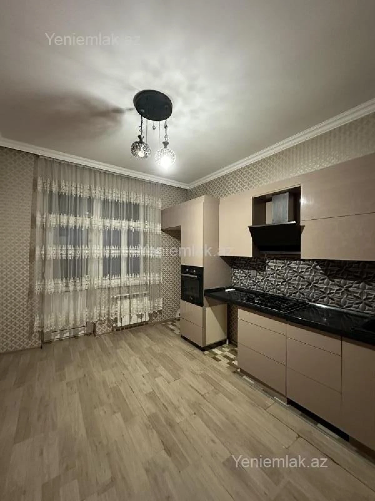 Satılır 4 otaqlı yeni tikili 125 m²