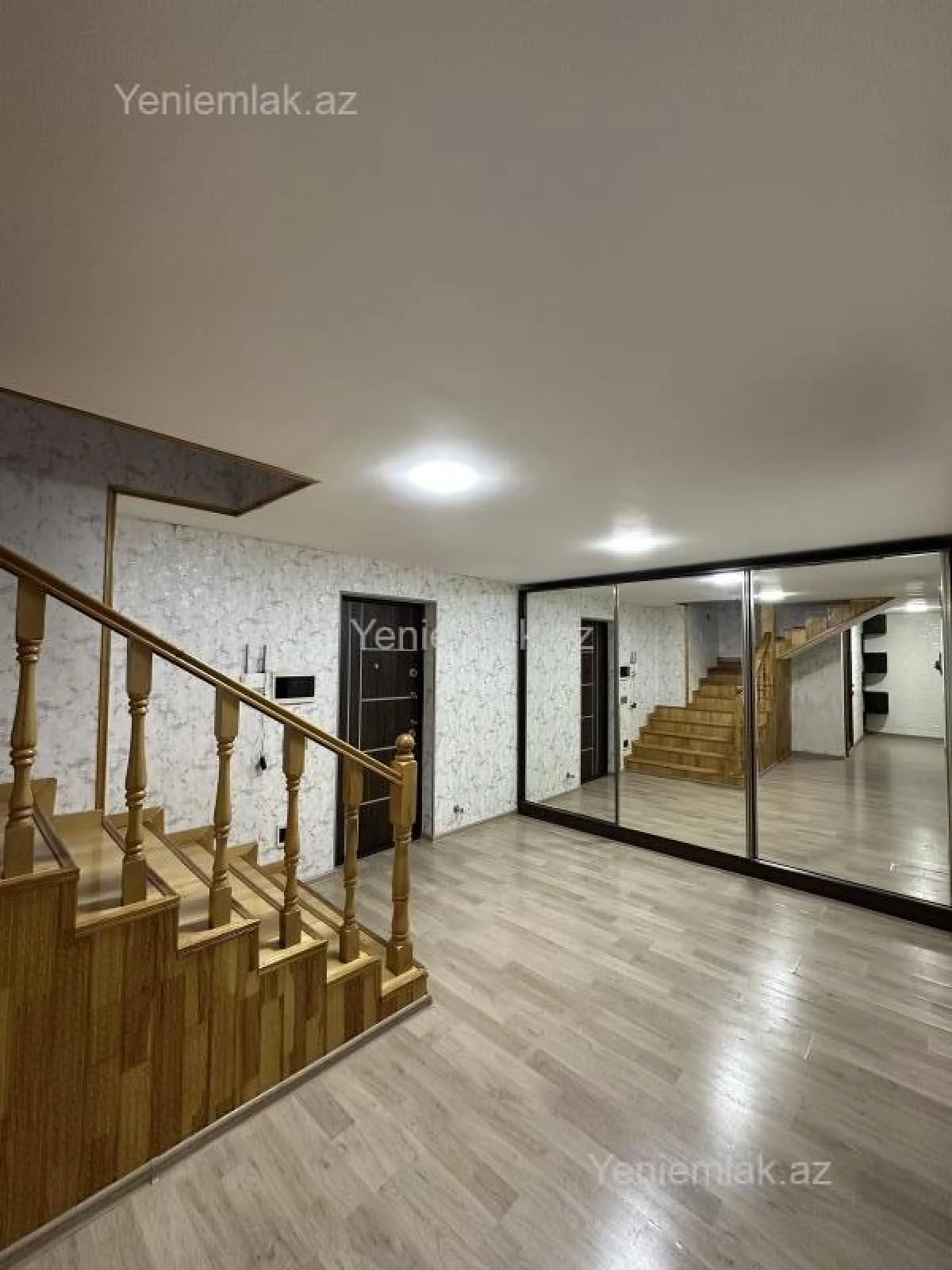 Satılır 4 otaqlı yeni tikili 125 m²