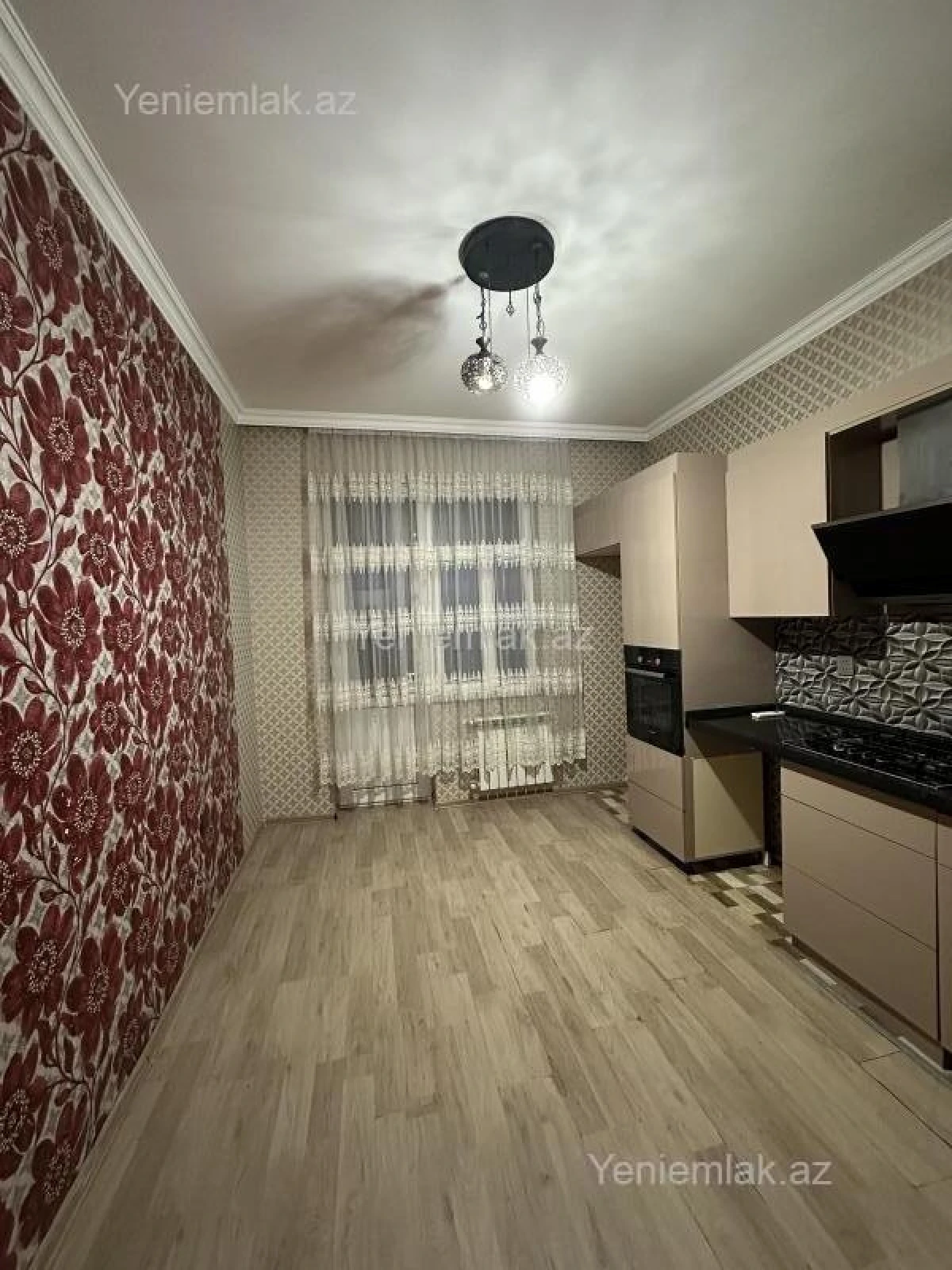 Satılır 4 otaqlı yeni tikili 125 m²