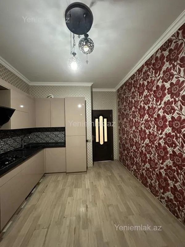 Satılır 4 otaqlı yeni tikili 125 m²