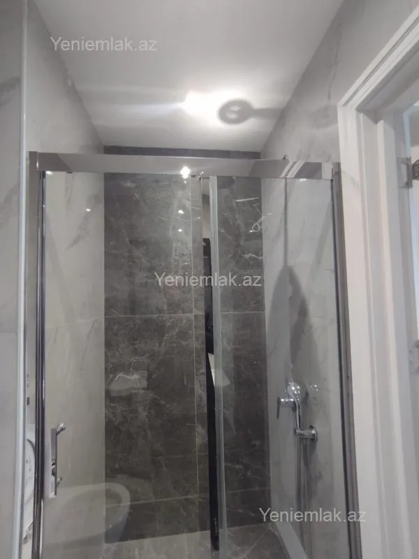 Satılır 4 otaqlı yeni tikili 122 m²