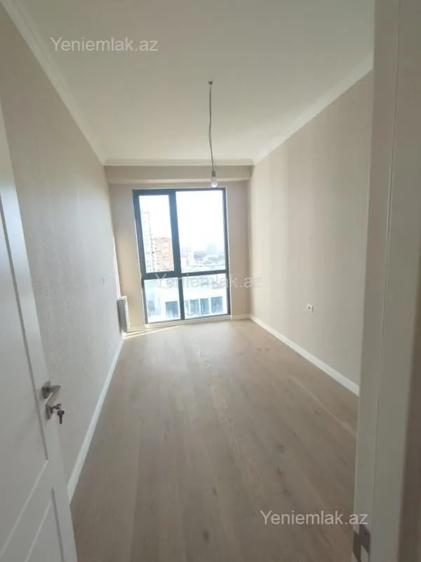 Satılır 4 otaqlı yeni tikili 122 m²