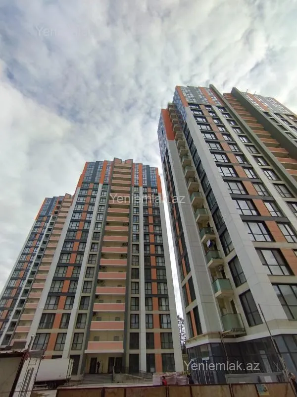 Satılır 4 otaqlı yeni tikili 122 m²