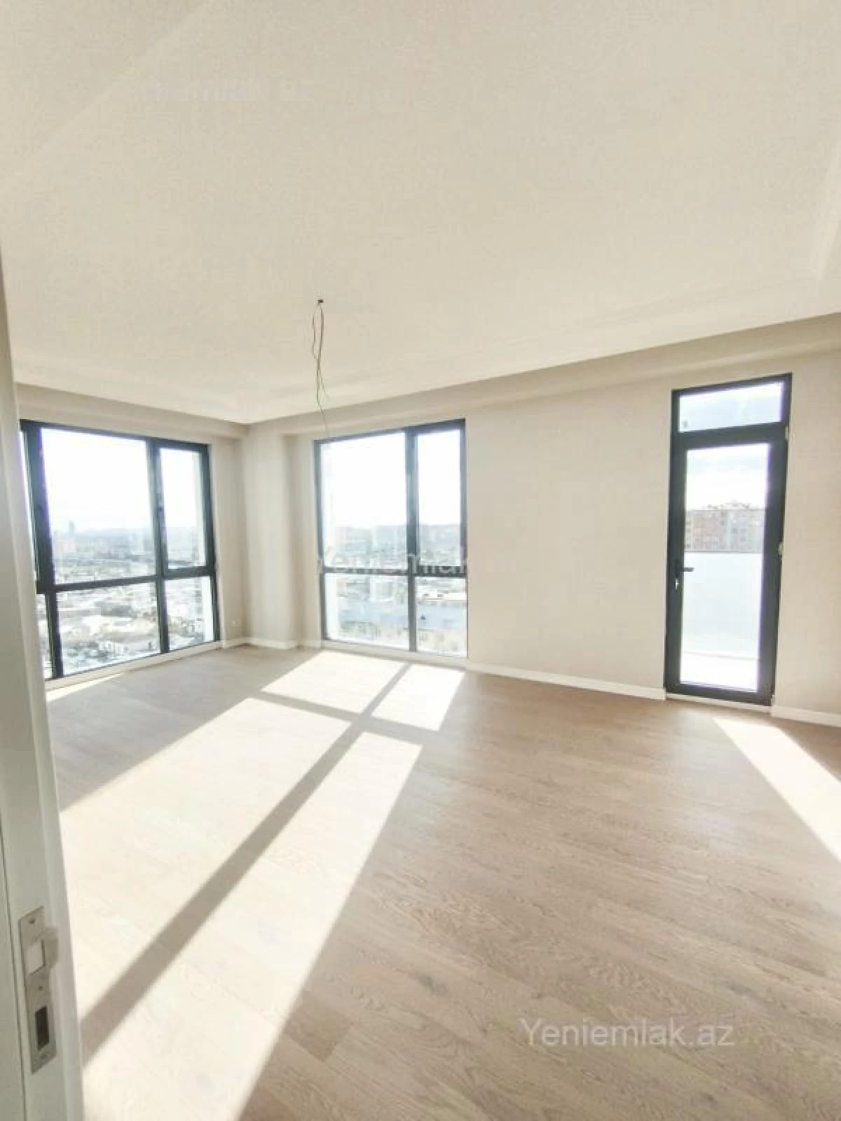 Satılır 4 otaqlı yeni tikili 122 m²