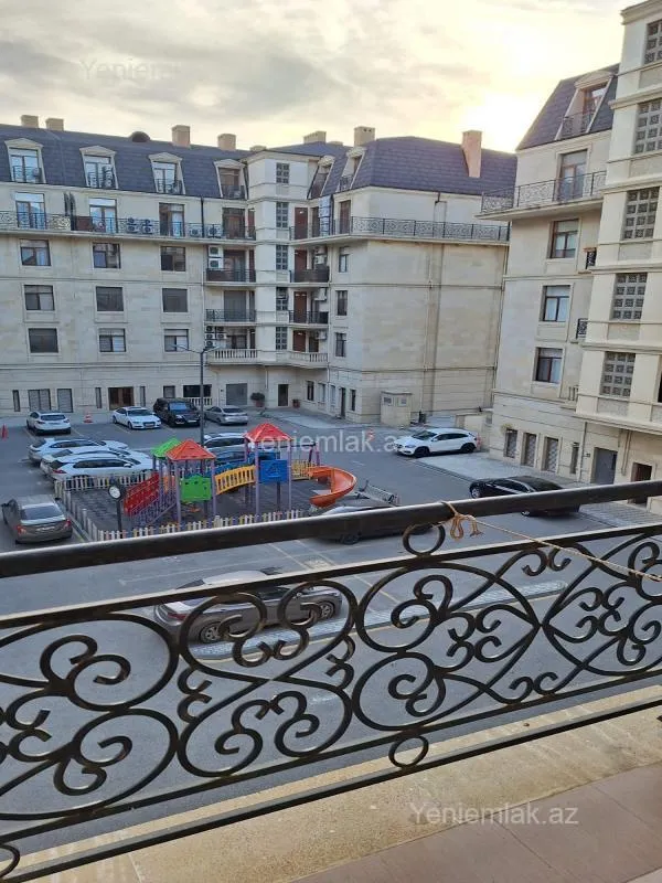 Satılır 2 otaqlı yeni tikili 92 m²