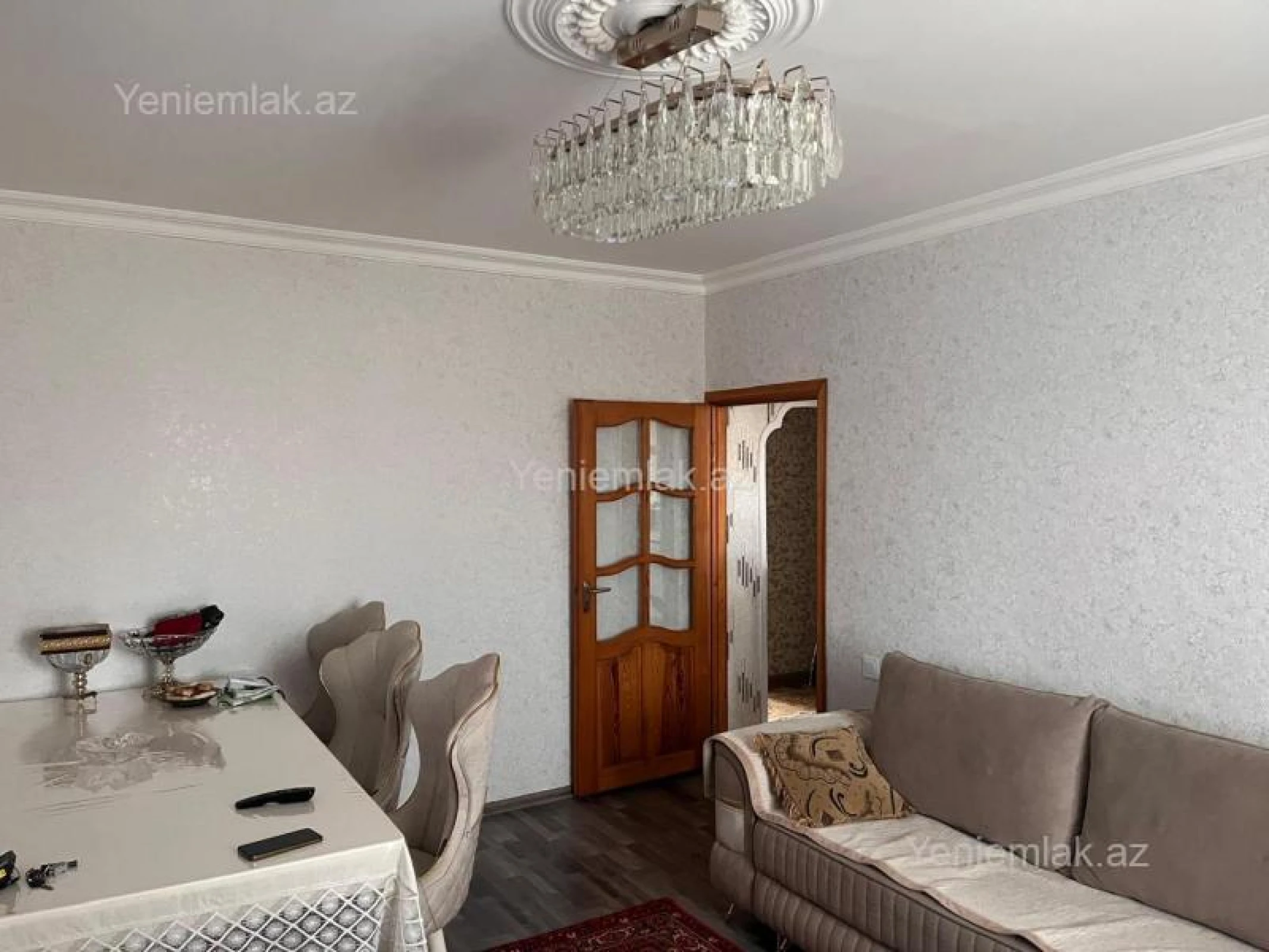 Satılır 3 otaqlı köhnə tikili 74 m²