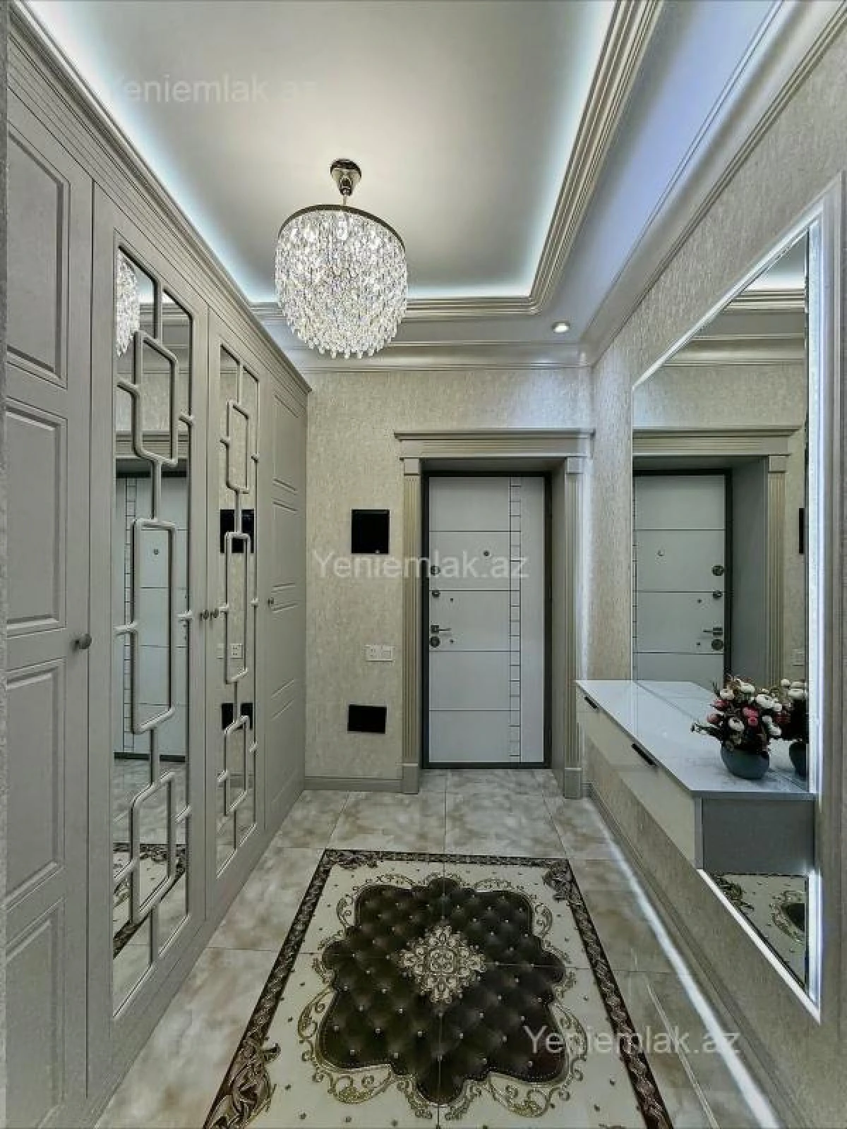 Satılır 3 otaqlı yeni tikili 110 m²