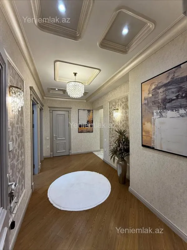 Satılır 3 otaqlı yeni tikili 110 m²