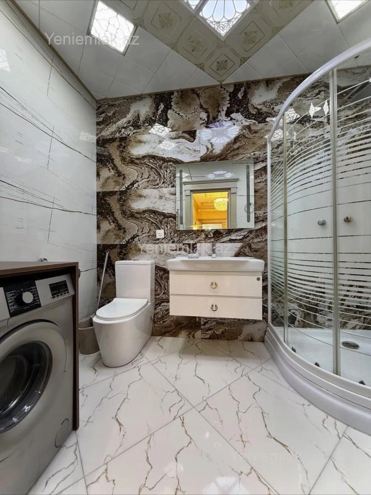 Satılır 3 otaqlı yeni tikili 110 m²