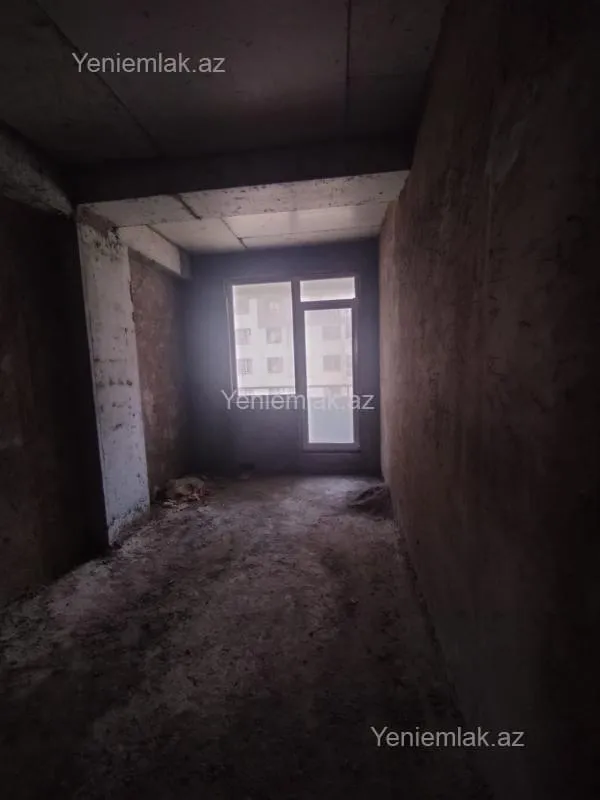 Satılır 3 otaqlı yeni tikili 100 m²