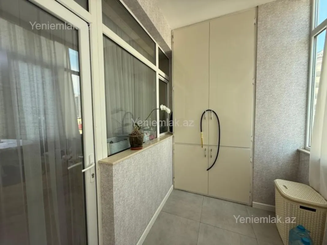 Satılır 3 otaqlı yeni tikili 150 m²