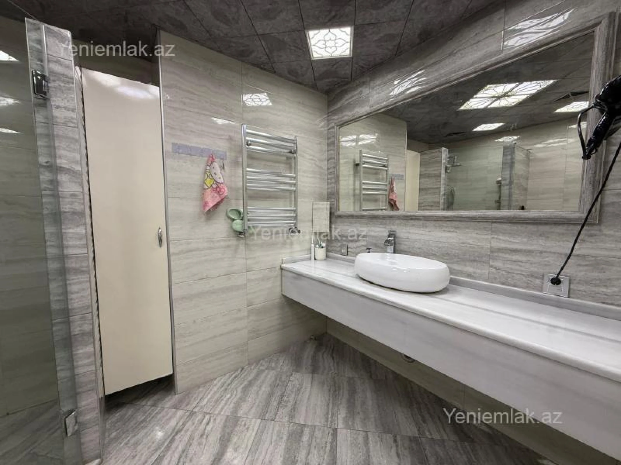 Satılır 3 otaqlı yeni tikili 150 m²