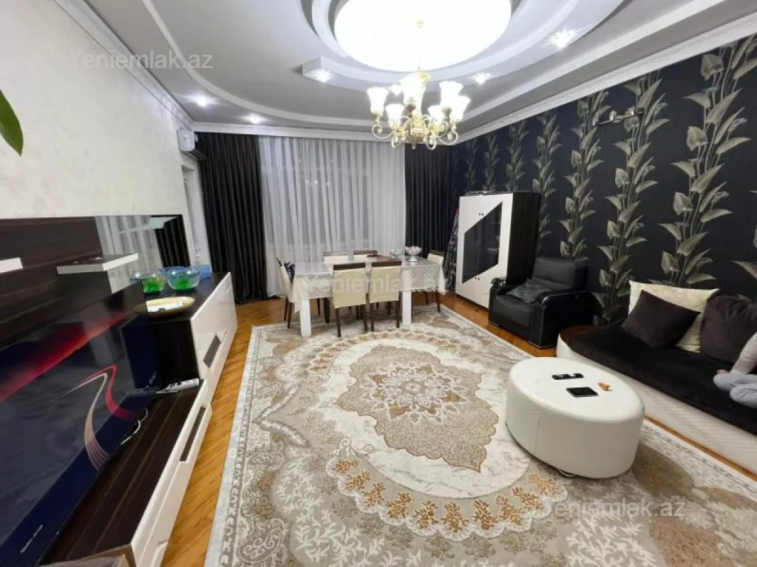 Satılır 3 otaqlı yeni tikili 120 m²