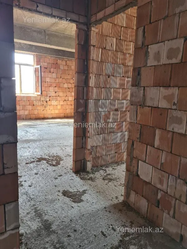 Satılır 4 otaqlı yeni tikili 185 m²