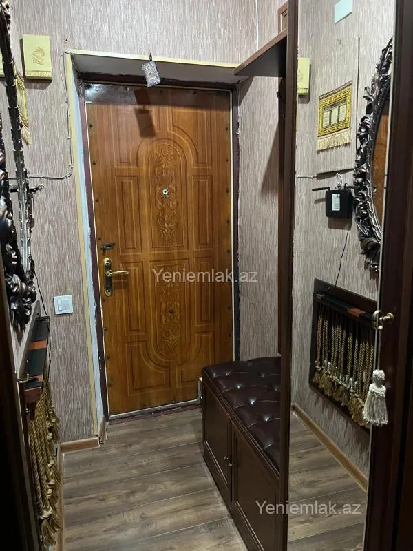 Satılır 3 otaqlı köhnə tikili 75 m²