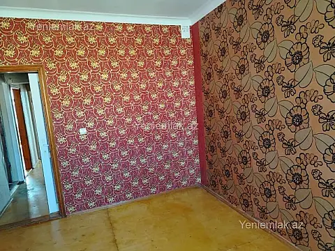 Satılır 2 otaqlı köhnə tikili 65 m²