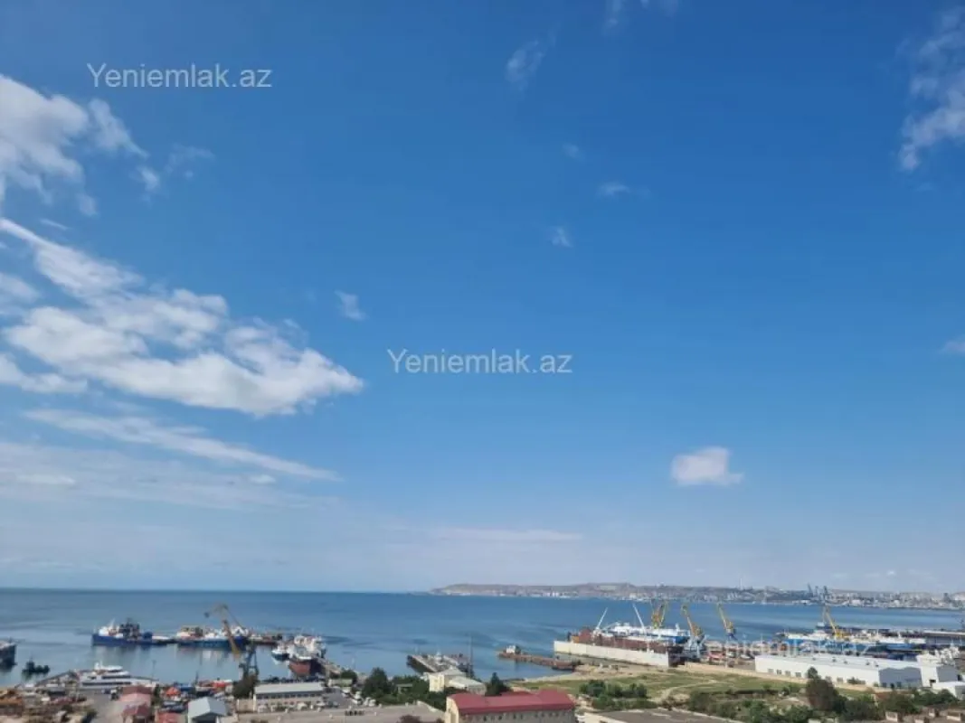 Satılır 4 otaqlı yeni tikili 180 m²