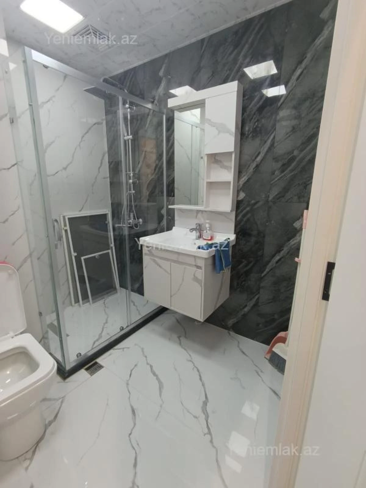 Satılır 2 otaqlı köhnə tikili 47 m²