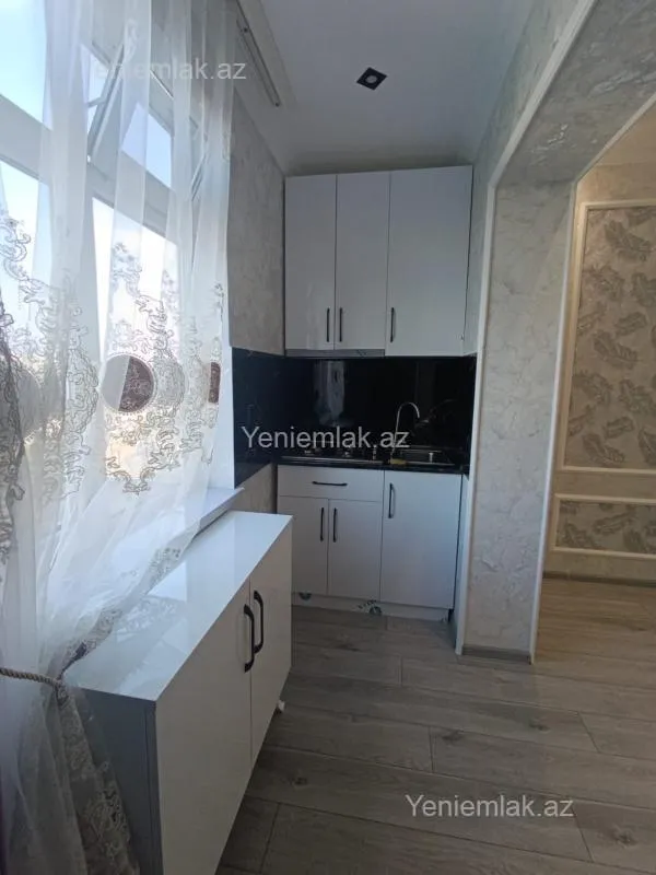 Satılır 2 otaqlı köhnə tikili 47 m²