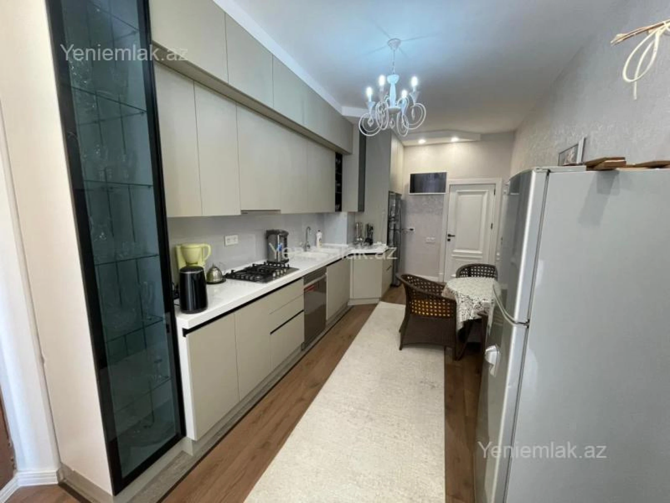 Satılır 4 otaqlı yeni tikili 195 m²