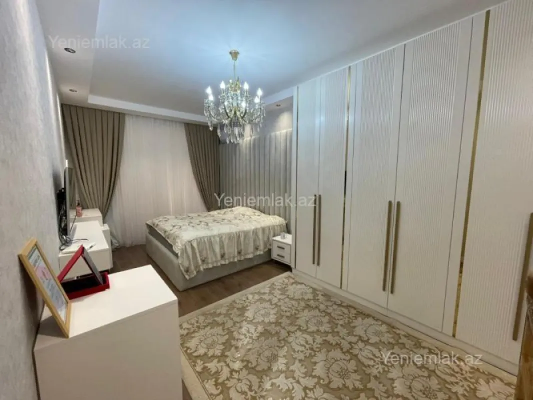 Satılır 4 otaqlı yeni tikili 195 m²