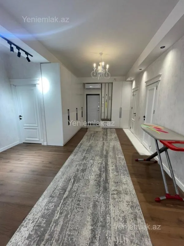 Satılır 4 otaqlı yeni tikili 195 m²