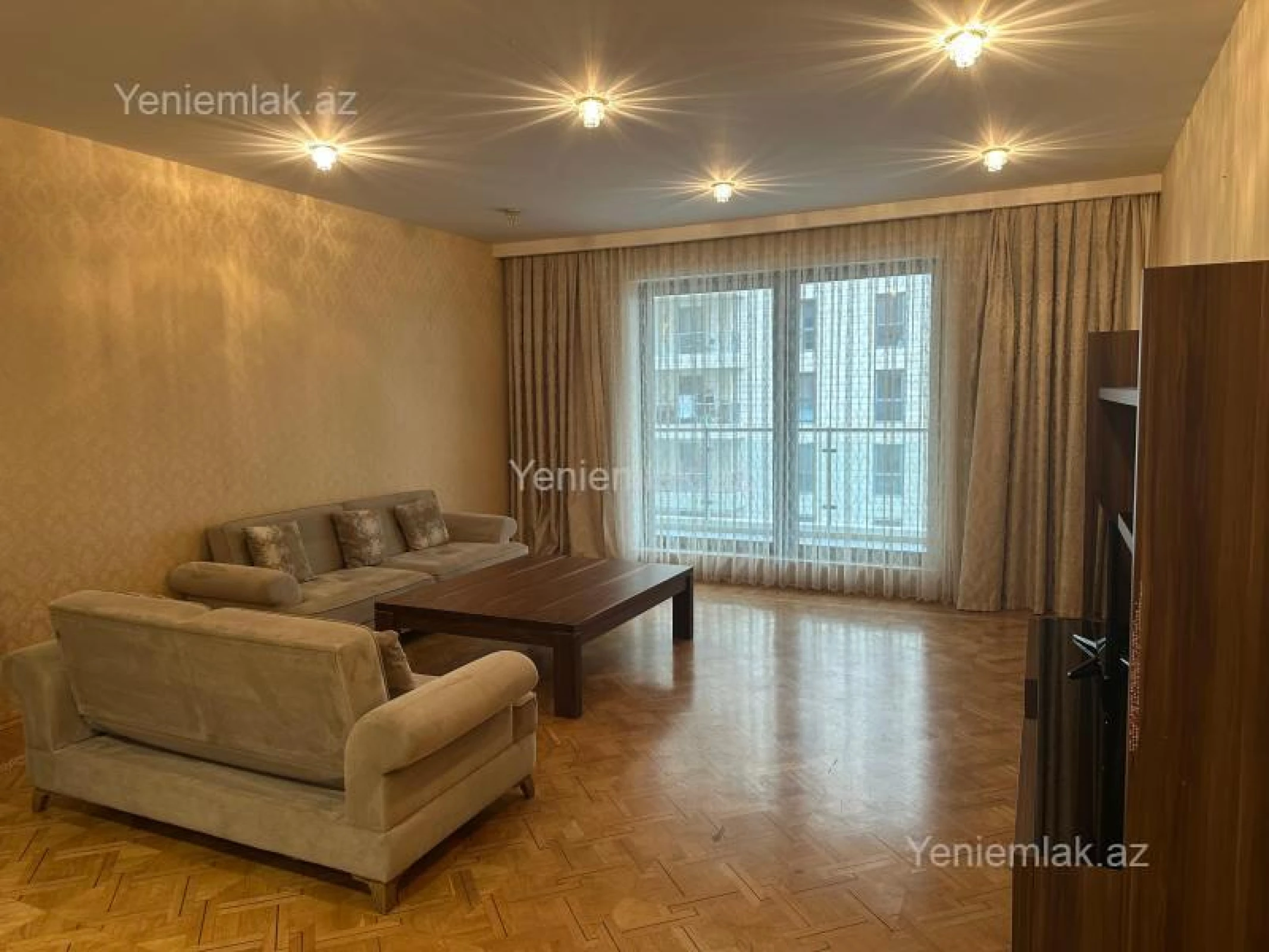 Satılır 3 otaqlı yeni tikili 170 m²