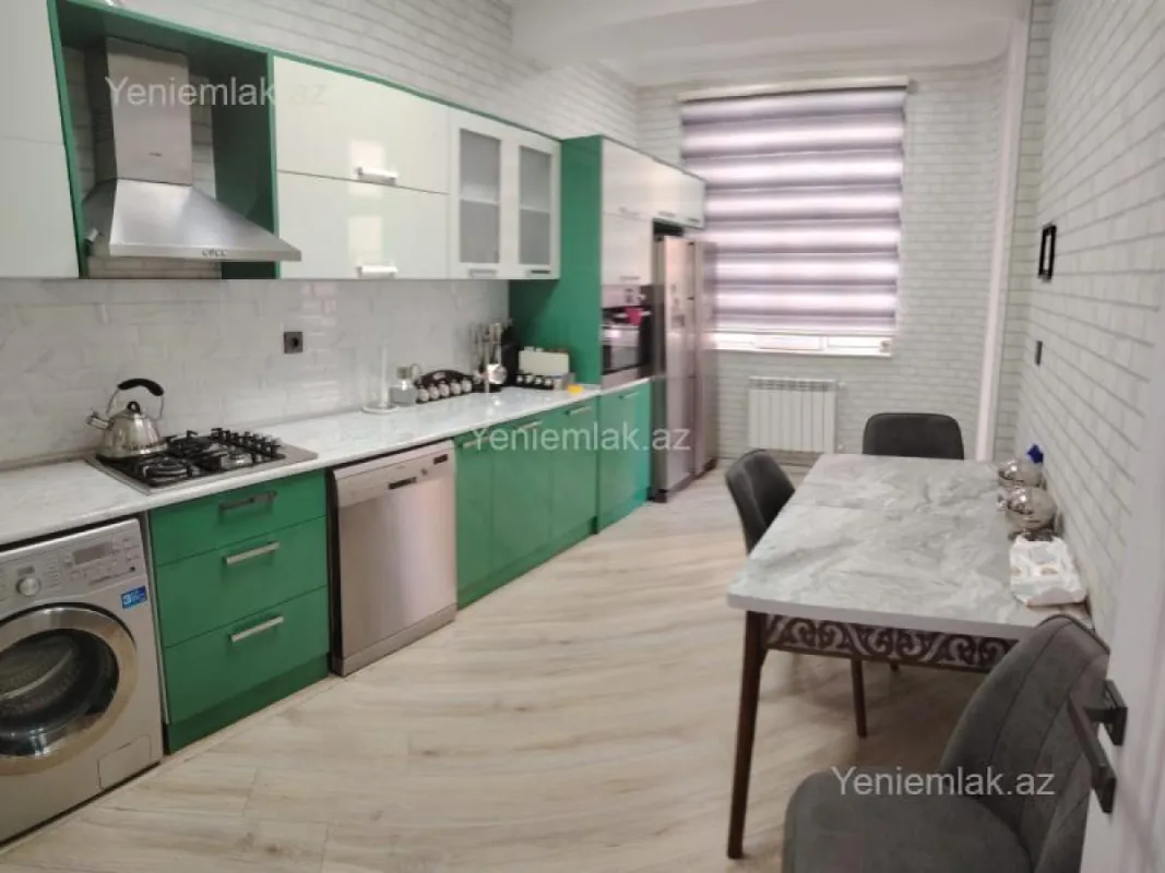 Satılır 3 otaqlı yeni tikili 94 m²