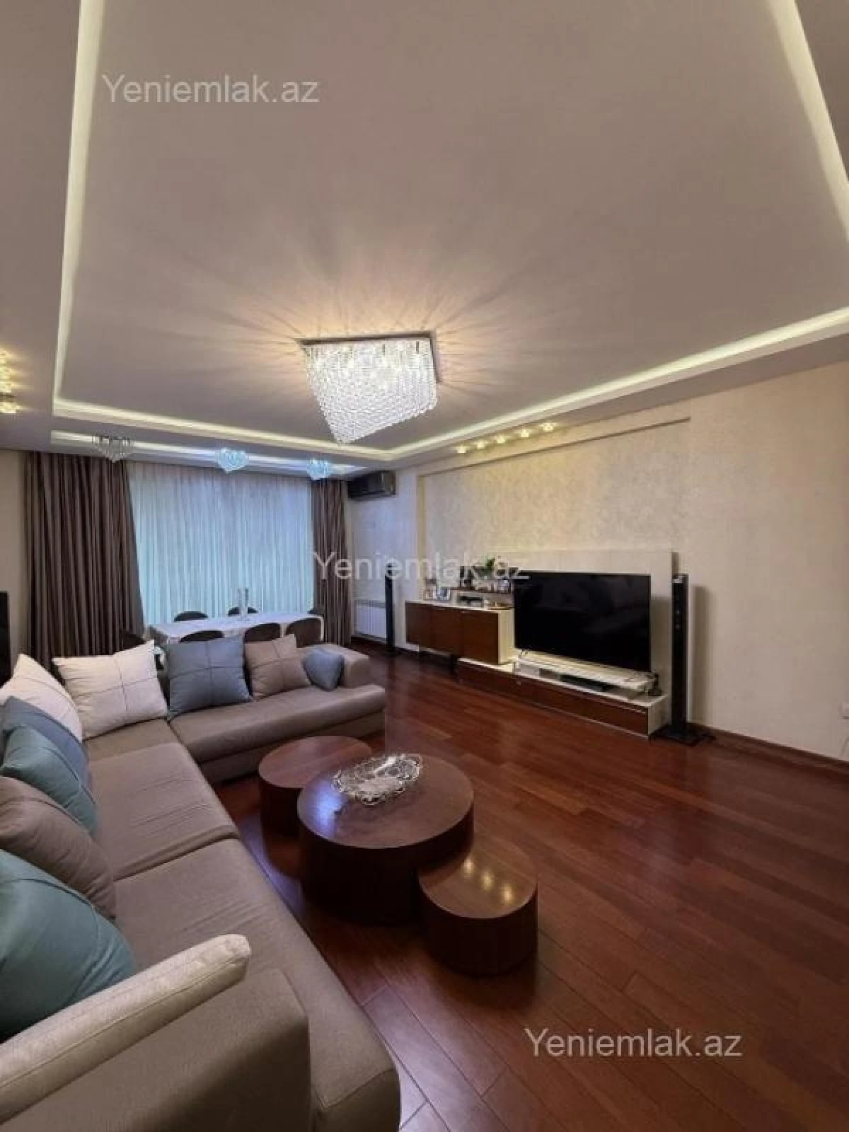 Satılır 4 otaqlı yeni tikili 180 m²