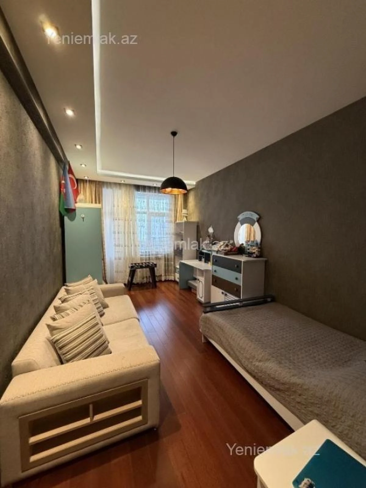 Satılır 4 otaqlı yeni tikili 180 m²