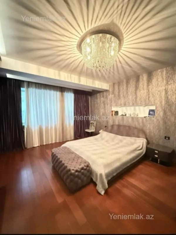 Satılır 4 otaqlı yeni tikili 180 m²
