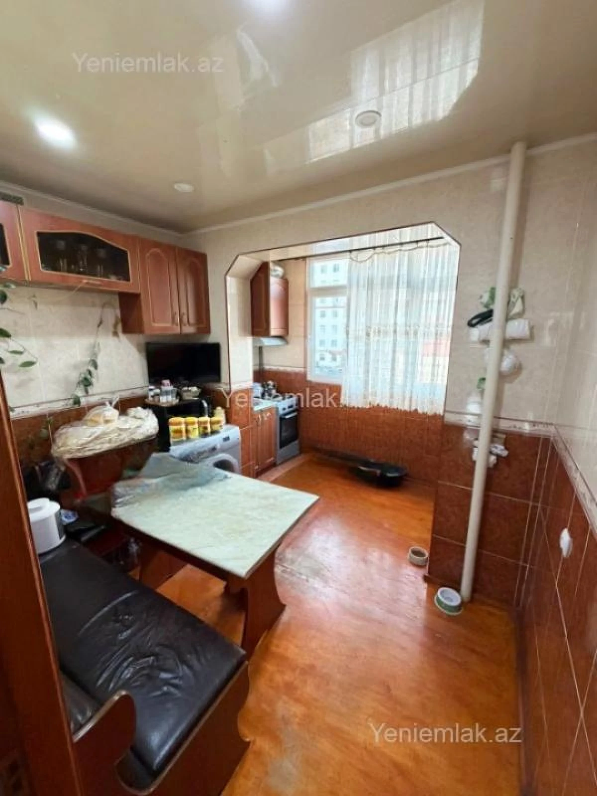 Satılır 2 otaqlı köhnə tikili 55 m²