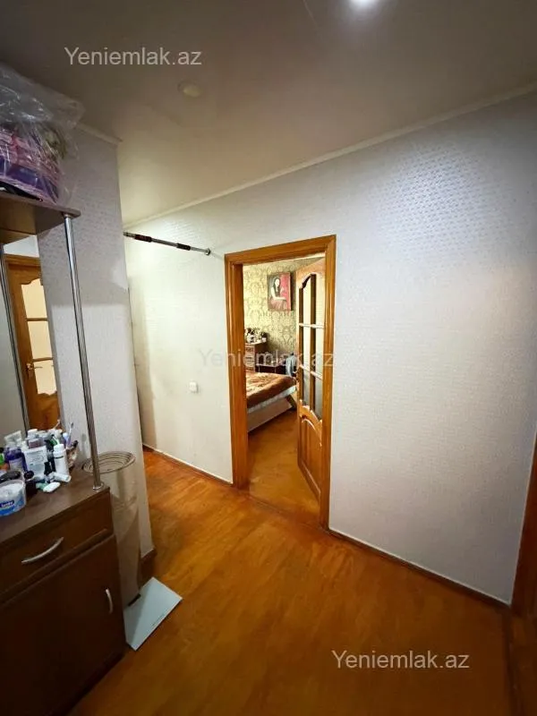 Satılır 2 otaqlı köhnə tikili 55 m²